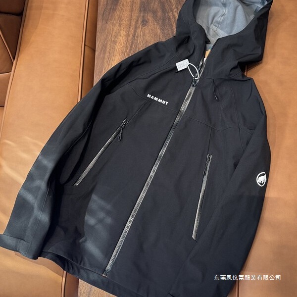 Mammoth Spring and Autumn Fully Laminated Soft Shell Jacket for Men, Outdoor Loose Fit, Large Size, Water-Repellent Hooded Jacket, Trendy