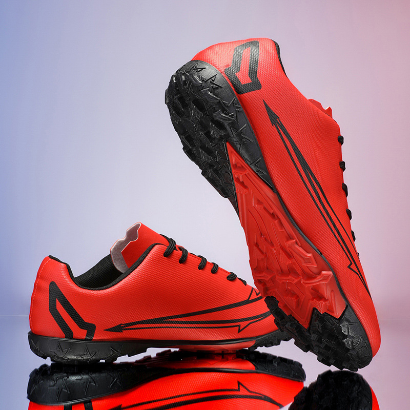 Broken nails half moon red