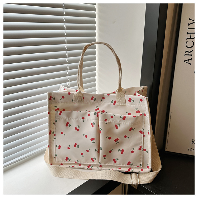 Large-capacity canvas student class 2024 Autumn new Korean-style trendy and personalized printed tote handbag for women undefined
