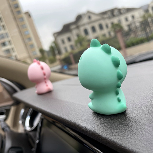 Internet celebrity bubble dinosaur car ornaments small dolls cute dolls car creative hand figures car interior decorations