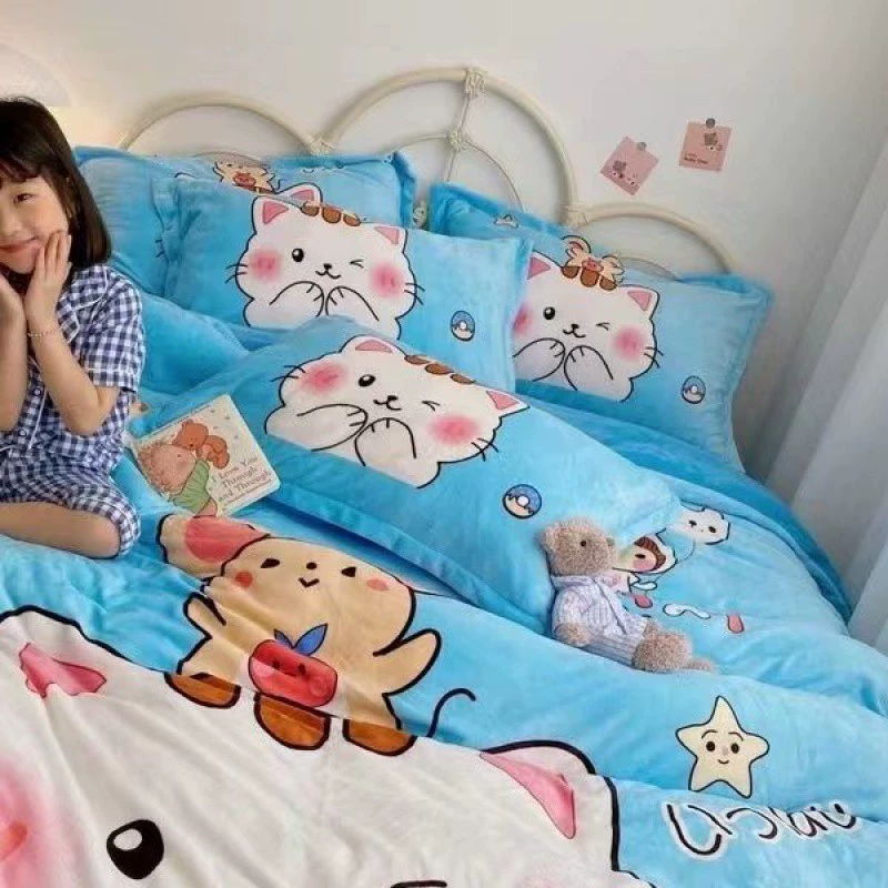 Hello kitty, Hello Kitty, warm pillowcase