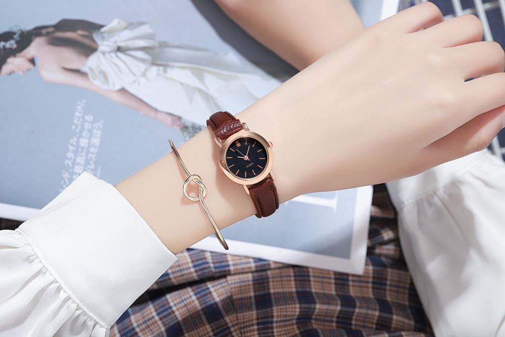 Pinduoduo Ny och Personlig Doftande Stil Student Dammode Enkel Liten Urtavla Bältesklocka_voghion.com