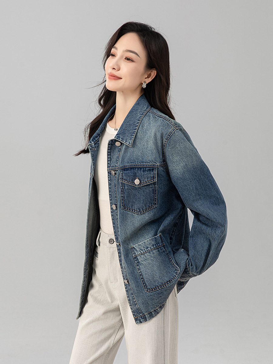 Áo khoác denim nữ phong cách Mỹ retro, nhiều túi, cổ bẻ dáng rộng — màu xanh