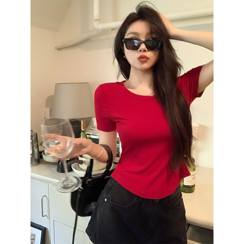 Женская футболка из чистого хлопка с короткими рукавами, дизайн на правое плечо, нишевая летняя новая облегающая белая футболка с круглым вырезом