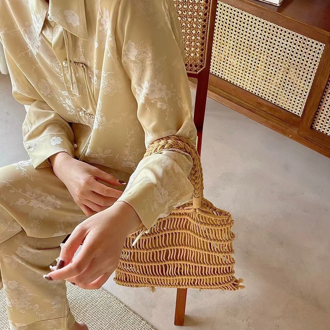 노란색 배경 꽃 중국 스타일