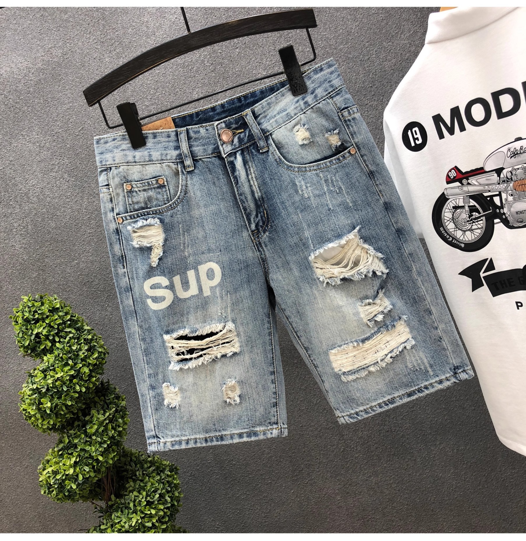 Men's Ripped Denim Shorts Summer Wear Resistant Light Colored Elastic Comfortable Casual Handsome Washed Retro Shorts_mkmklike.com