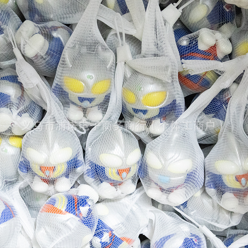 Baby esponja pellizco pellizco desprimir juguetes estandos parque premios de estudiantes de venta caliente jardín de infantes pequeños regalos del día de los niños