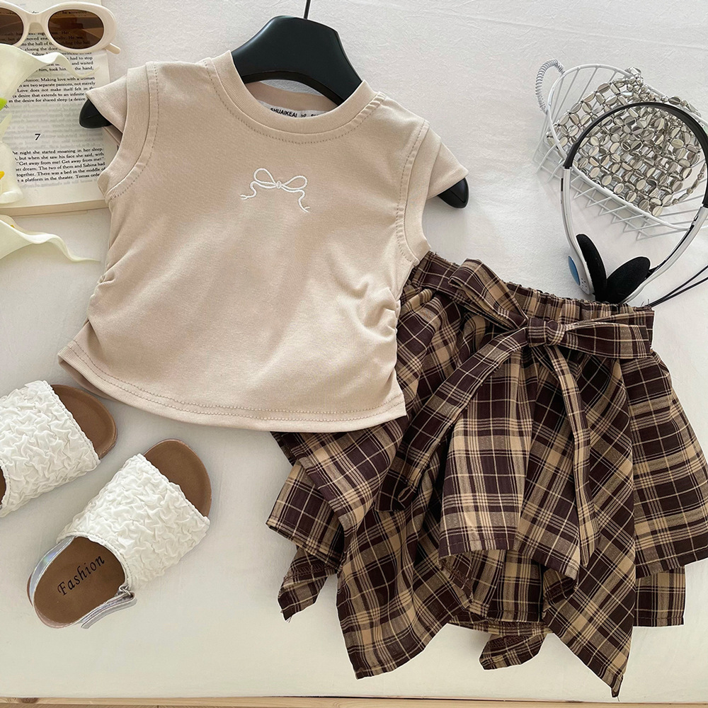 Girls Summer Short-Sleeved Embroidered T-Shirt Set 2026 Thin Plaid Bow Asymmetrical Skirt Two-Piece Set