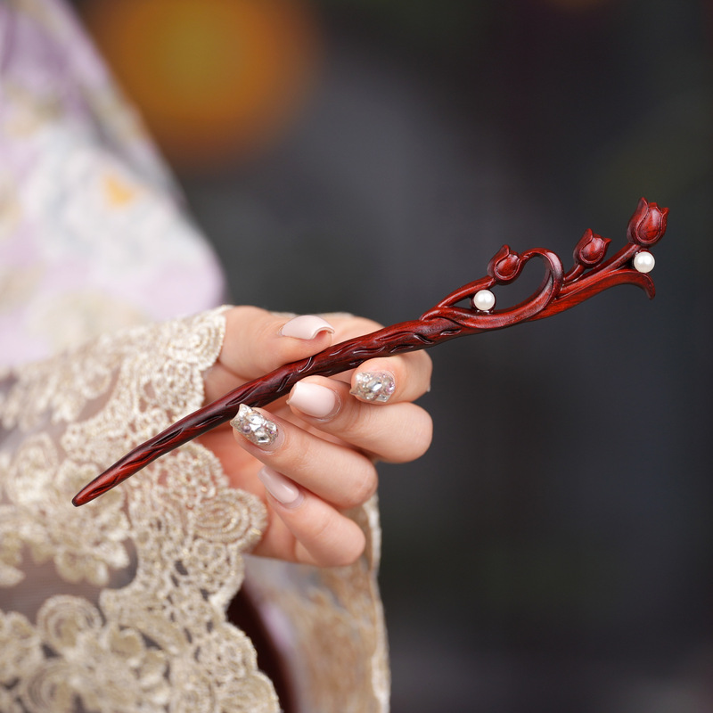 オリジナルの新しい中国風の花のヘアピン、古代スタイルの立体的なマグノリアの花と白檀のヘアピン、絶妙な日常のヘアアクセサリー卸売|undefined