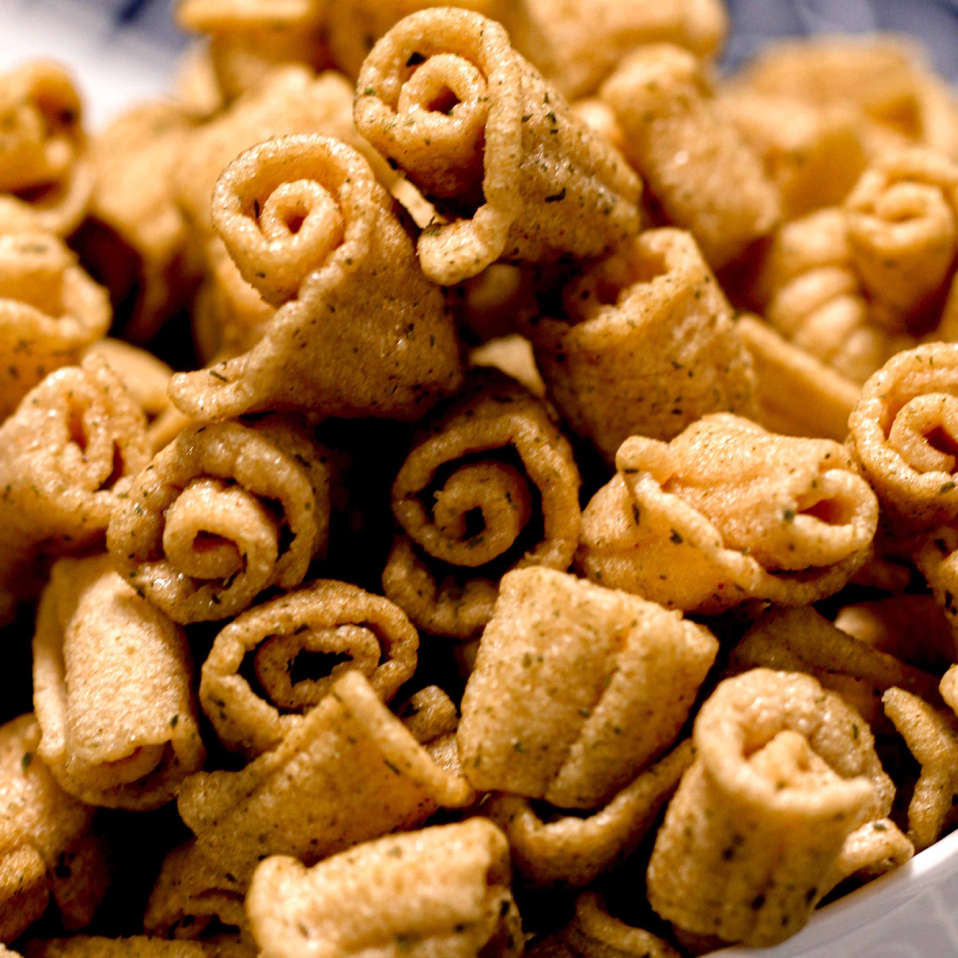 Bulk Crispy Onion Flavor Roll 5 Pounds Office Bar KTV Nostalgic Snack Food Leisure Food Full Carton