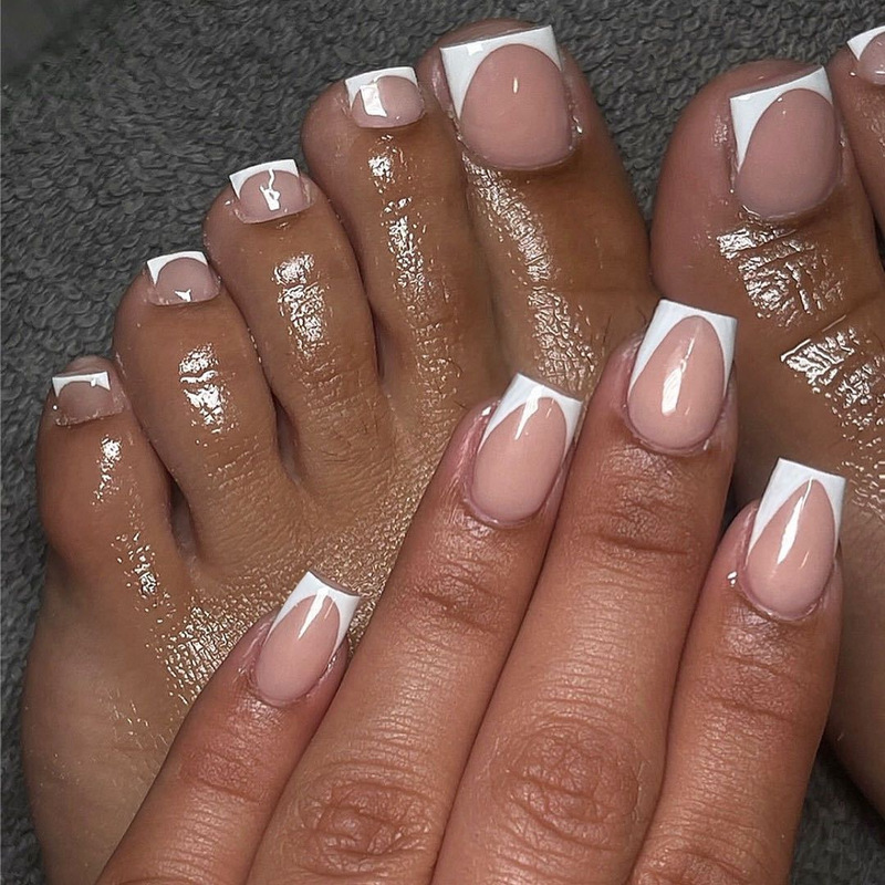 Cross-Border Best-Selling European and American Style Nail Tips, Sweet and Cool Minimalist Design, White Edge Embellishment, European Square Medium-Sized False Nails Cross-Border Best-Selling European and American Style Nail Tips, Sweet and Cool Minimalist Design, White Edge Embellishment, European Square Medium-Sized False Nails