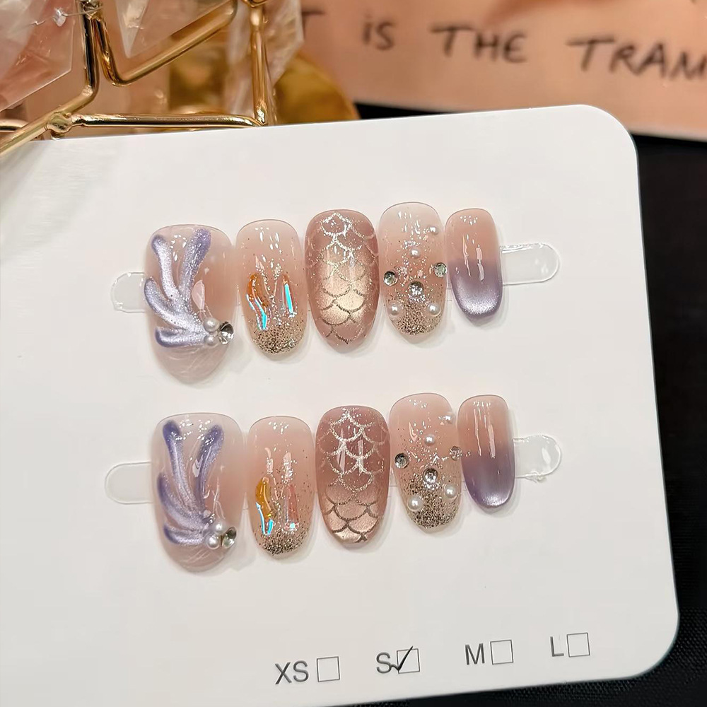 Dimensional taladro de cola de pescado desgaste de uñas, ojos de gato puros, gradiente de clareamiento de uñas, 30 piezas de parche de uñas de vibración, lote mixto