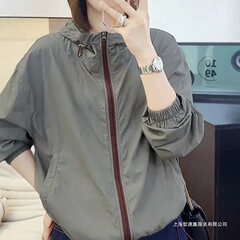 时尚防晒衣女短款2025夏季新款宽松透气户外休闲轻薄防晒服外套潮