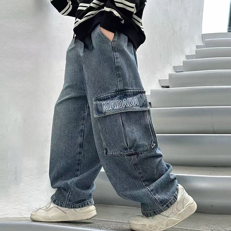 男の子のズボン春秋の新型子供の春の服装のジーパンの大きいポケットの中で大きい子供の男の子のゆったりしているズボン|undefined