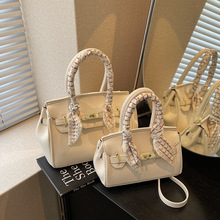 �������K�����Ů����֦�y���s���|�μ�����ٴ��i������б���