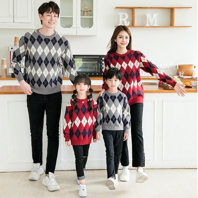 Autumn and winter With children sweater Couples dress College wind T-shirts Long sleeve thickening Children's clothing A Three Four Homewear