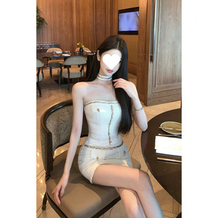 Rich Daughter Wears a Small Fragrant Suit, Fashionable Design, Tube Top, Vest, Hip-Covering Short Skirt, Two-Piece Set