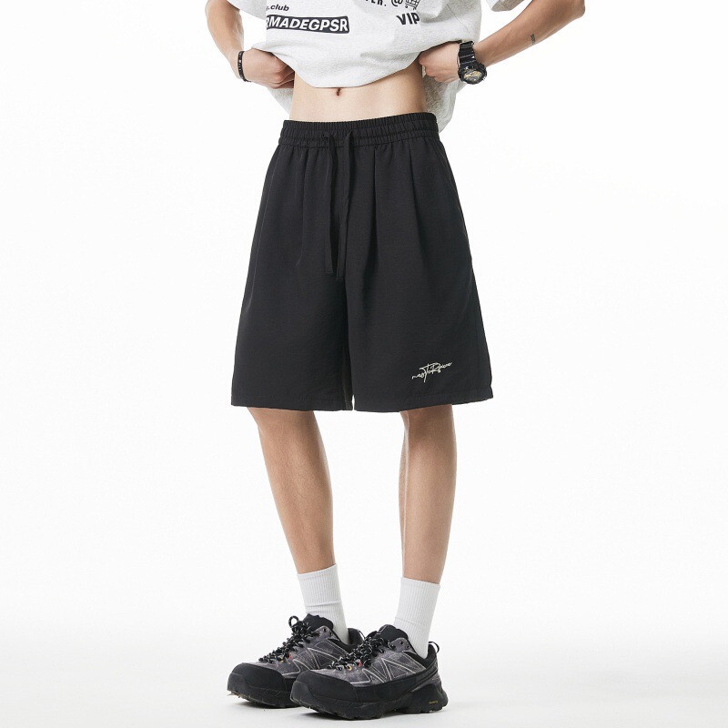 Pleated Slightly Wrinkled Retro Casual Shorts Summer New Loose American Letter Embroidered Trendy Brand Sports Five-Point Pants Q Pleated Slightly Wrinkled Retro Casual Shorts Summer New Loose American Letter Embroidered Trendy Brand Sports Five-Point Pants Q