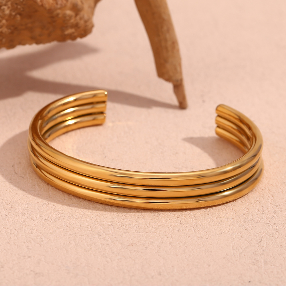 48g Weight 0.03µm-0.05µm Gold Plating Thickness PVD Coated Gold Plating Process Real Gold Plated Plating Material Stone-Free Inlay Material Bangle Classification PVD Coated Real Gold Plated 18K Gold Solid Color 304 Stainless Steel Hip-Hop Waterproof Non Tarnish 304 Stainless Steel Bangle