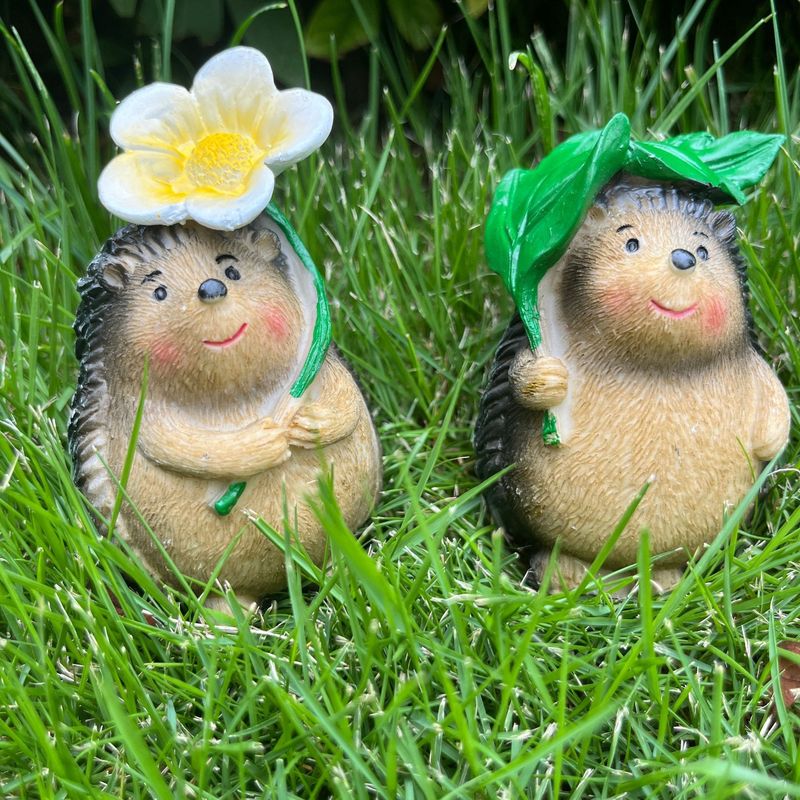 国境を越えた売れ筋の小さなハリネズミのカップル樹脂かわいいクリエイティブウィンドウ玄関レストラン装飾品中庭の庭の装飾|undefined