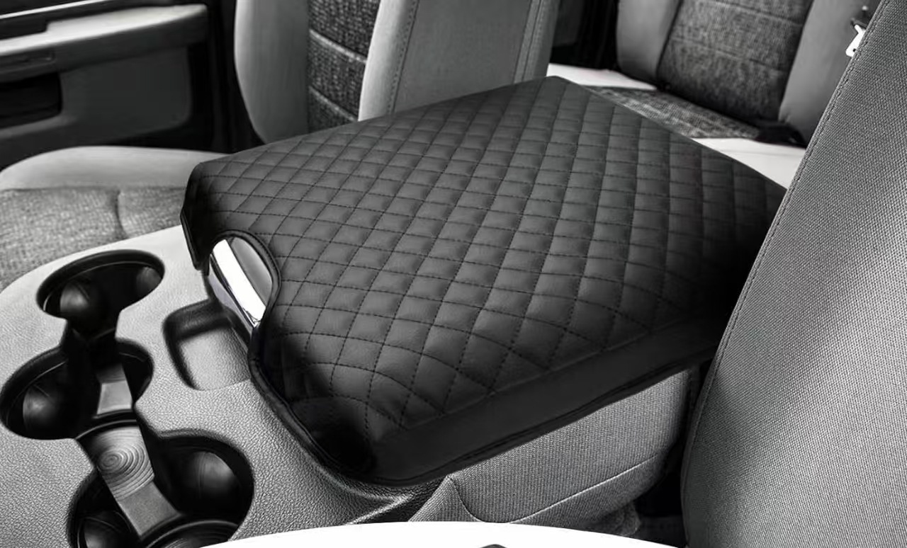 Suitable for Dodge Ram 13-24 Models, Car Armrest Box Heightening Pad, Central Armrest Protection Pad, In-Car Use