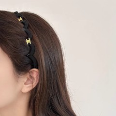 高級感凱旋門の黒いカチューシャは歯付き滑り止めの女性です。