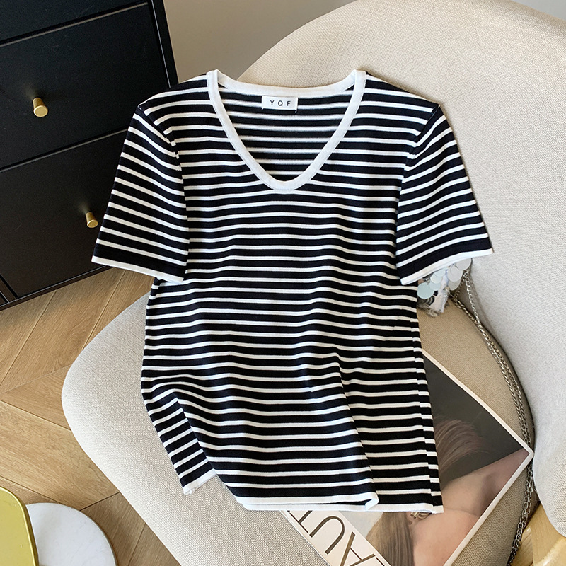リアルショット既製婦人服夏の新しい韓国スタイル V ネックストライプ半袖 T シャツ西洋スタイルアイスシルクセータートップ女性用|undefined