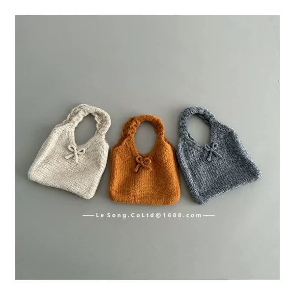 Bow-knot knitted small bag for girls, 2026 autumn and winter new style, sweet and simple handbag, versatile shoulder bag