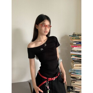 ��ʽ��ɫб�����Ů�ļ��¿���ĸӡ��¶��t��vintage���ö̿�����