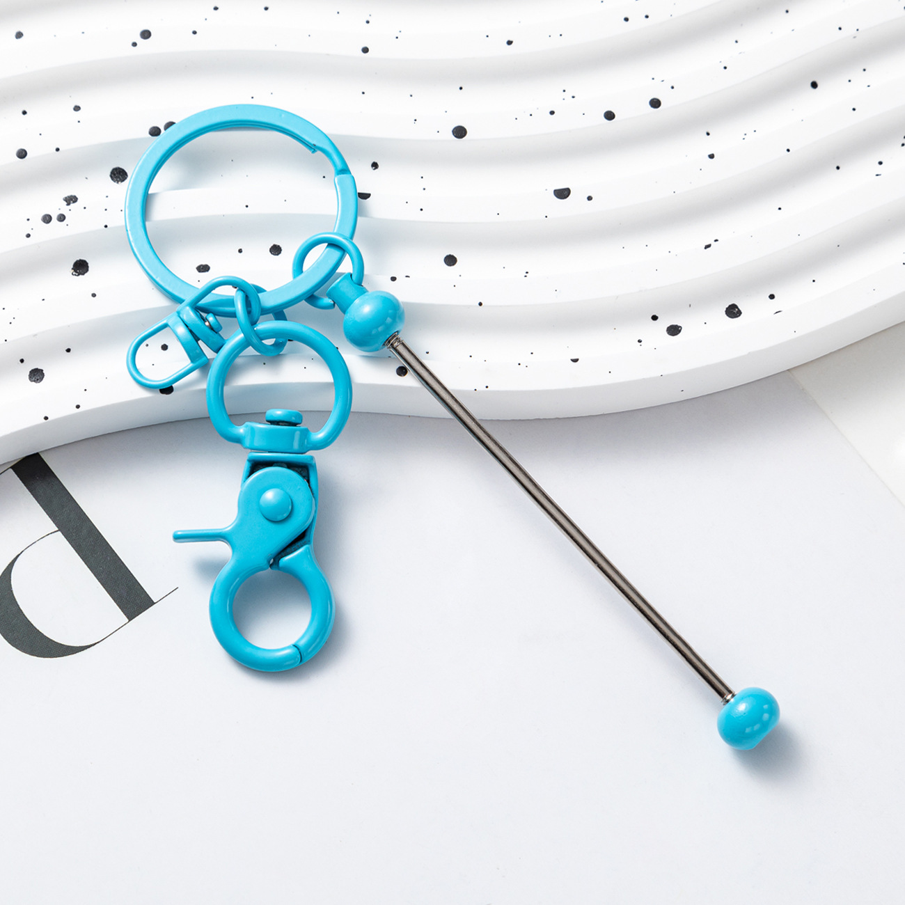 Llavero con cuentas de metal de personalidad creativa, llavero degradado multicolor al por mayor, colgante de joyería de red simple