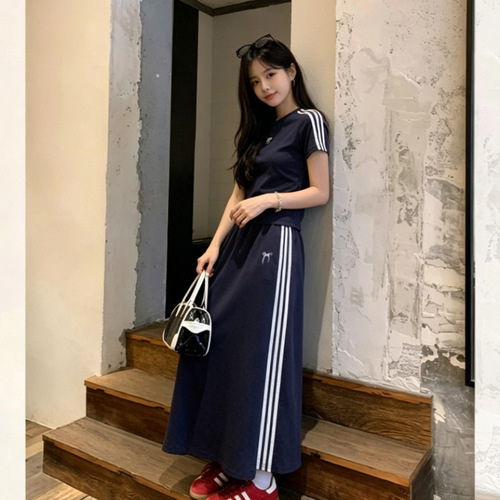 Design Korean two-piece suit for women 2026 summer new bow striped short-sleeved T-shirt + casual skirt