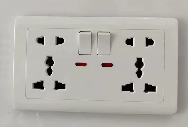 Two open more five -hole with light socket