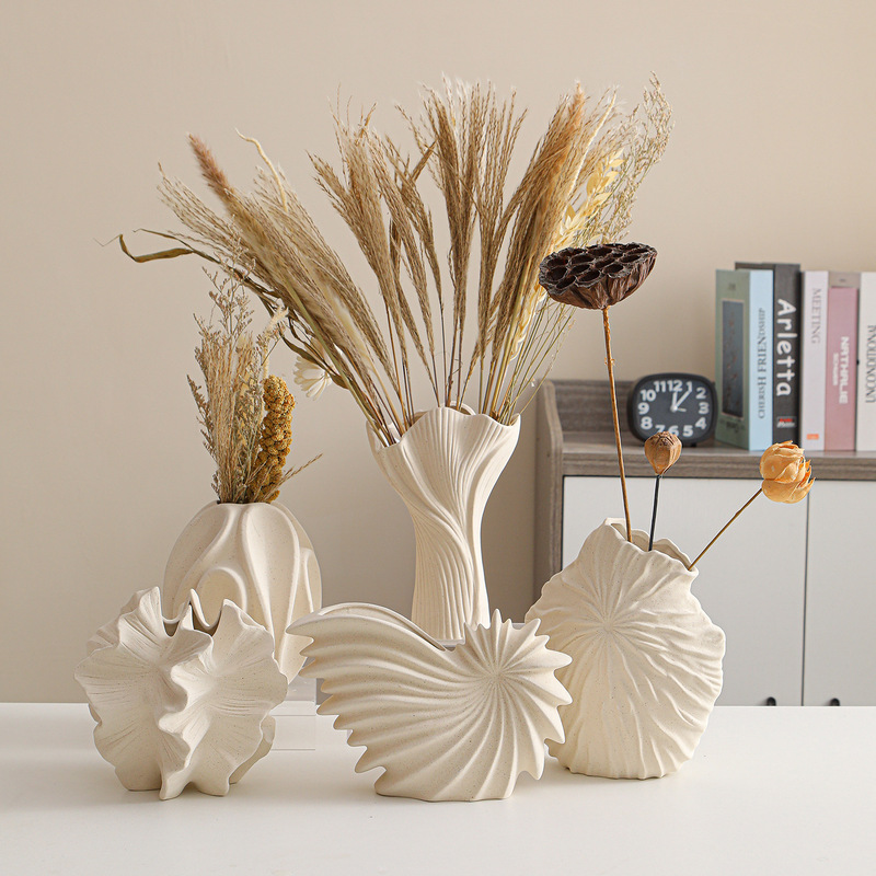 Frosted White Fashion Plain Burning Cross-border Modern Simple Ceramic Vase Creative Flower Vase Living Room Soft Nordic Decoration Frosted White Fashion Plain Burning Cross-border Modern Simple Ceramic Vase Creative Flower Vase Living Room Soft Nordic Decoration
