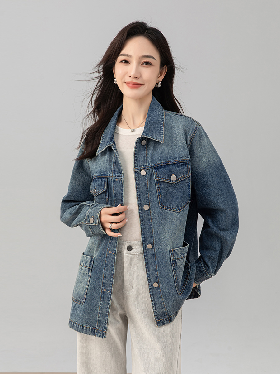 Áo khoác denim nữ phong cách Mỹ retro, nhiều túi, cổ bẻ dáng rộng — màu xanh