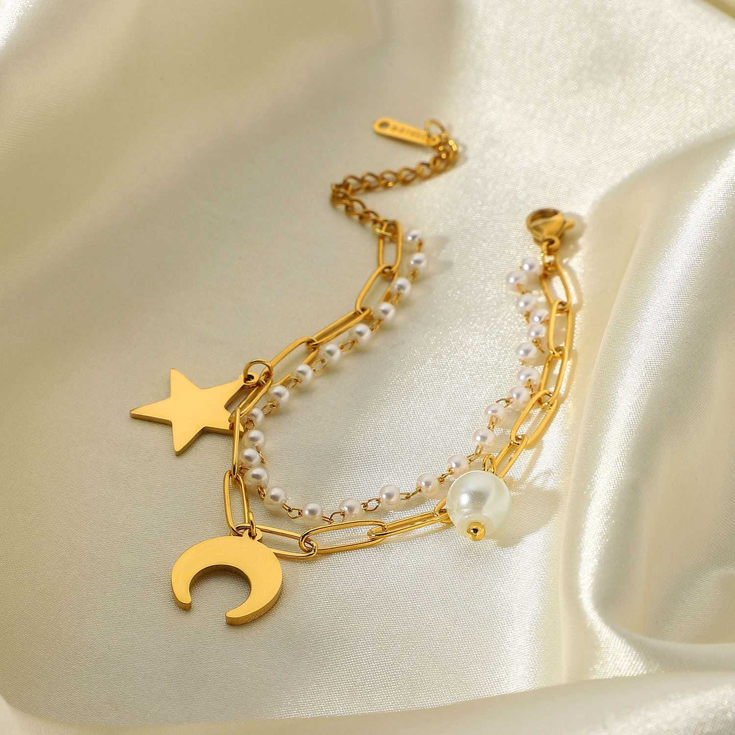 18k Gold Plated Stainless Steel Star Moon Pearl Pendant Double Layer Bracelet display picture 6