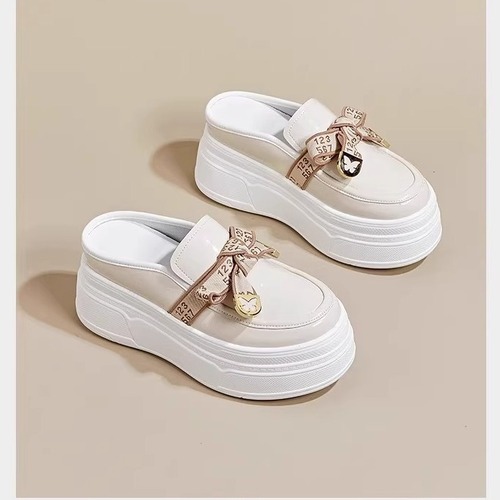 Baotou half-slippers for women, 2024 summer new style, round-toe thick-soled lazy one-legged mesh sponge cake white shoes