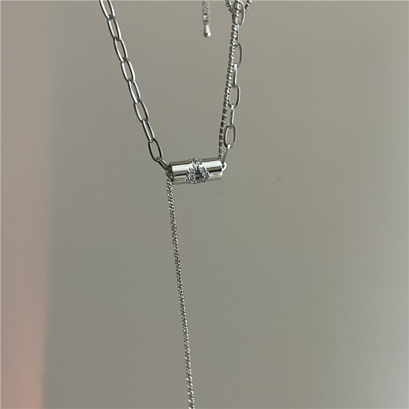 Fashion Necklace Alloy Sweater Chain Simple Clavicle Chain display picture 5