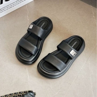Lightweight Thick-Soled Outer Slippers for Women 2025 New Bag Sponge Sports Slippers Lazy Beach Shoes Metal Buckle