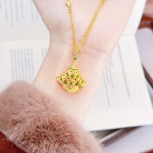 �~�Ͻ�����С���OӋ���U�������Ʒ���b΢肹�ˇ�͹��|����Ů��