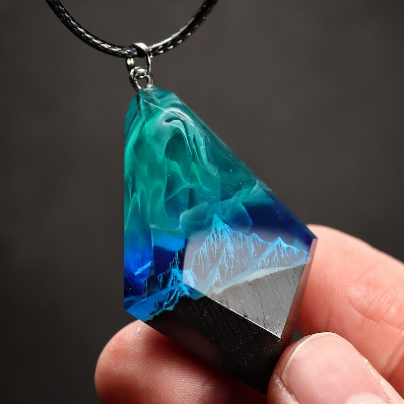 Marine pendant