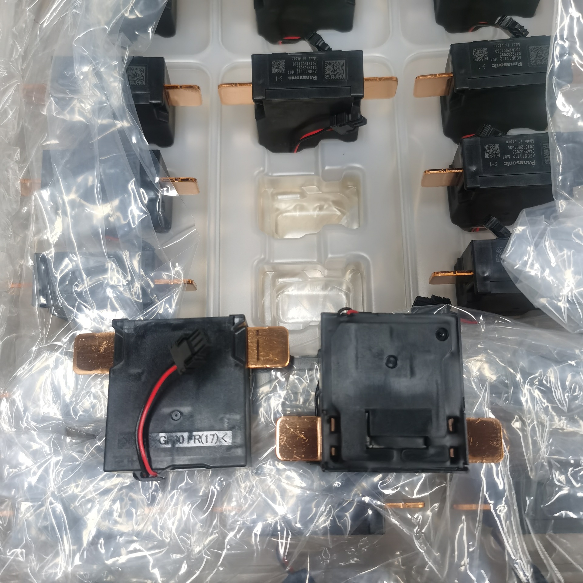 AEBN11112 M04    汽车继电器  全新原装