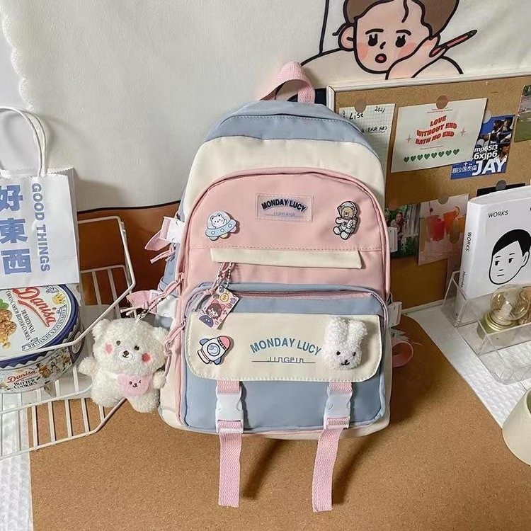 블루 + 같은 스타일의 배지 + 턱받이 곰 펜던트