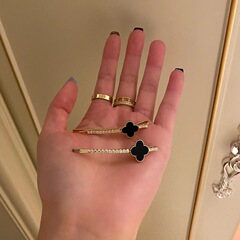 Light Luxury Instagram-Favorite Classic Four-Leaf Clover Diamond-Inlaid Hair Clip, Versatile Bangs Clip for Flyaway Hair, Simple Side Clip, Trendy Hair Accessories