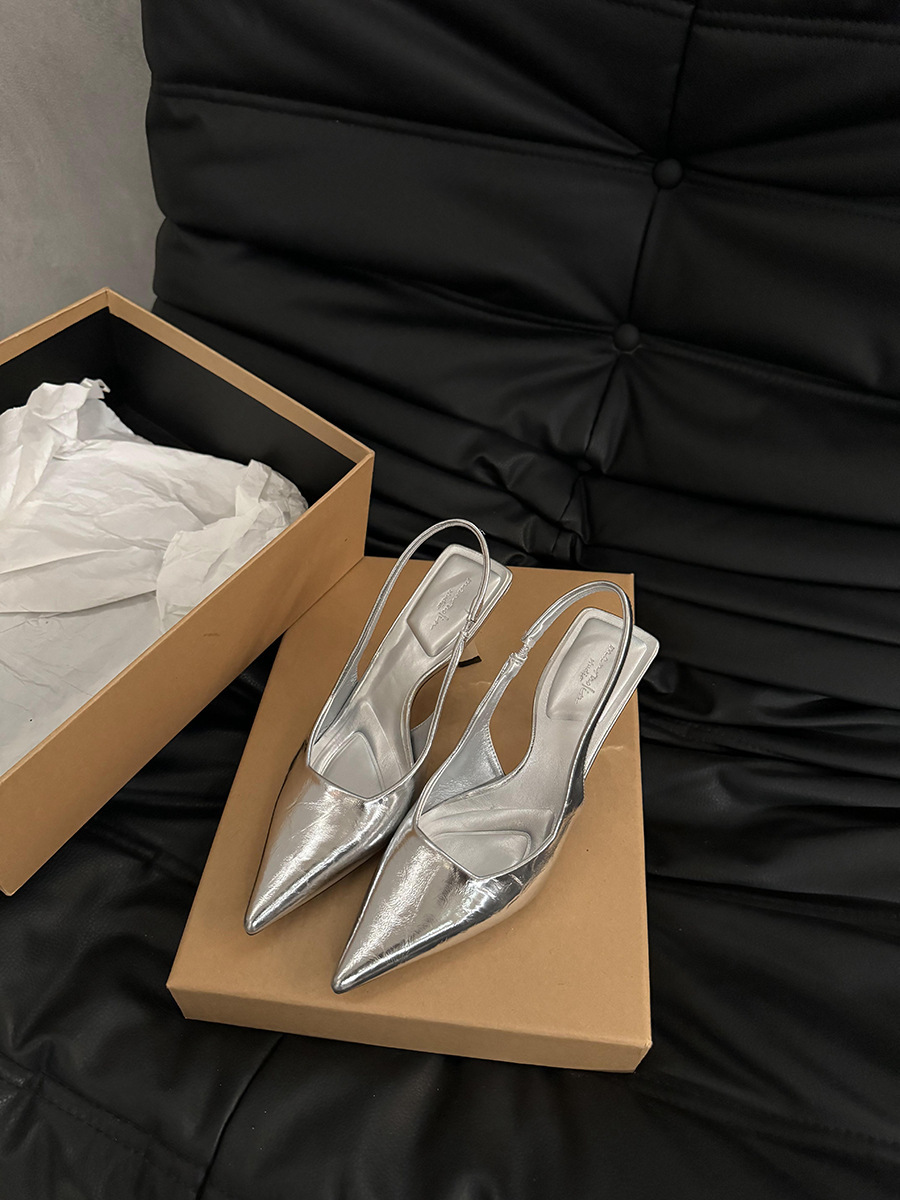 Nicho francés de alta gama, sandalias plateadas de baotou, zapatos femeninos, primavera y verano 2024, temperamento de celebridades, tacones altos, zapatos individuales