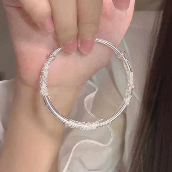 A bright future flower bracelet