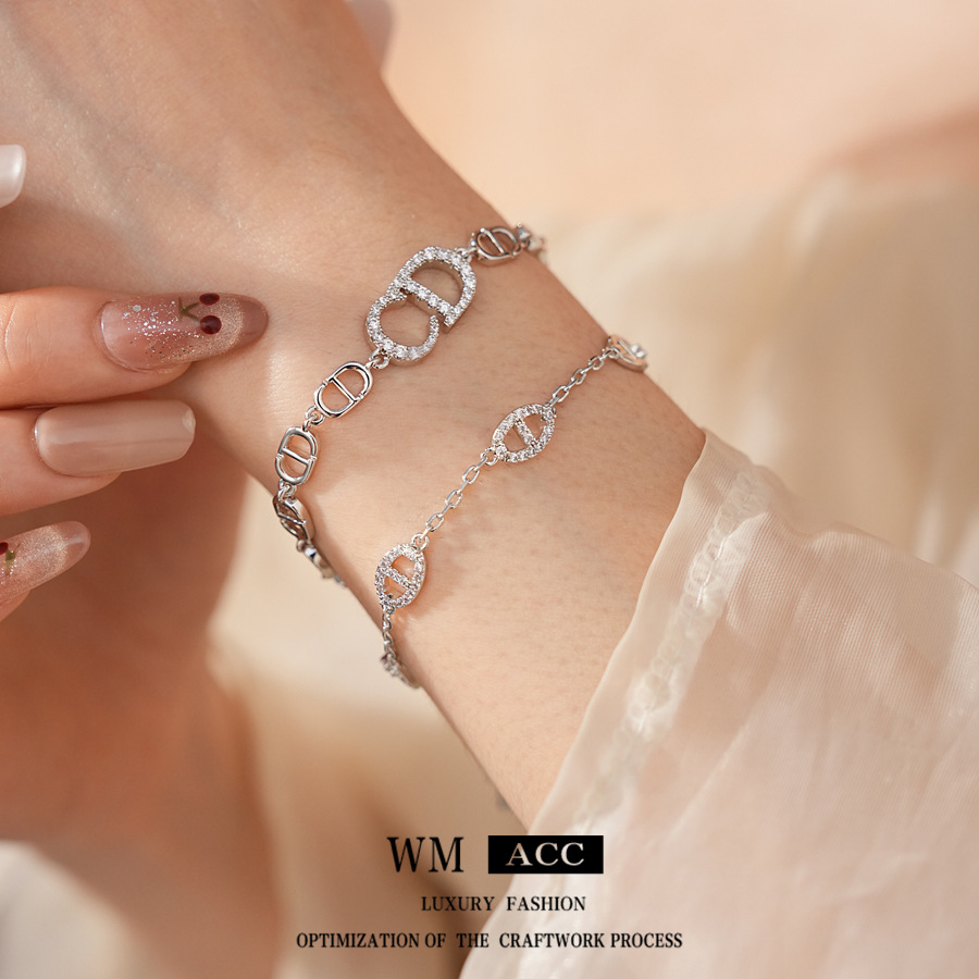 Pulsera de CD de nariz de cerdo de zircón ultra brillante delicada lujo ligero de alto nivel sensación de diseño de pulsera versátil sensación de nicho fábrica de joyas image 3