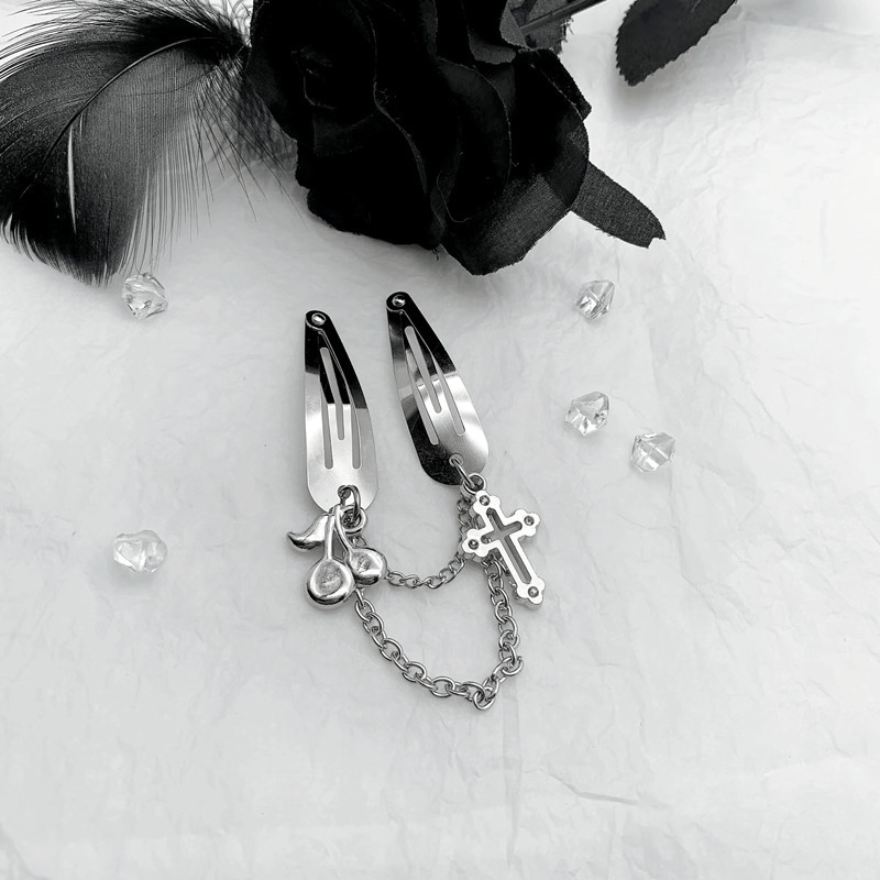 IG Style Streetwear Women's Cross Heart Shape Butterfly Alloy Charm Hair Clips display picture 5