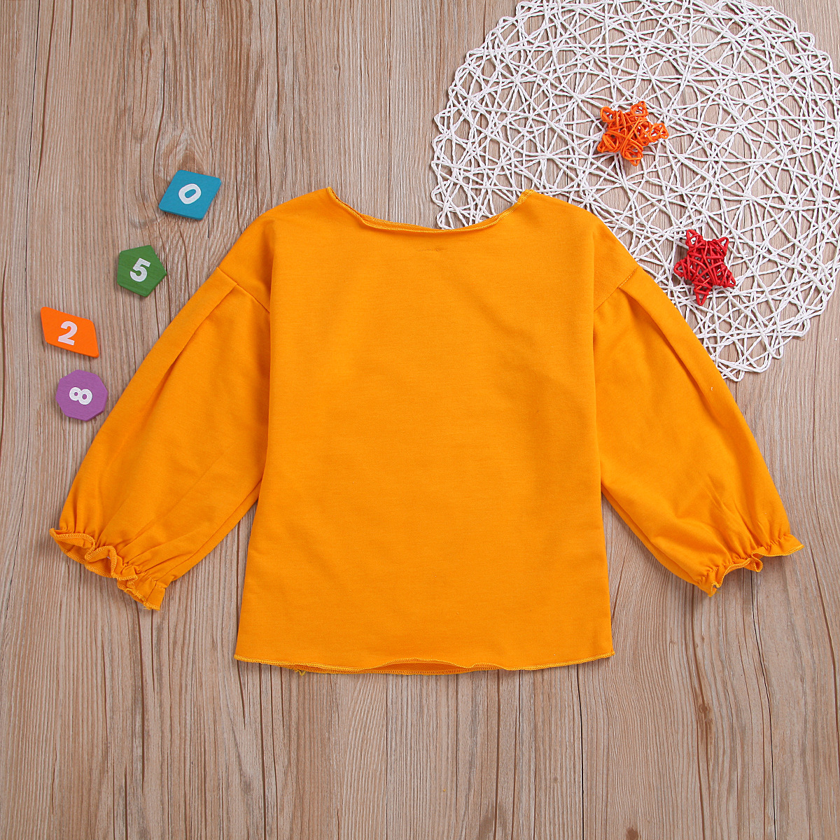 Korean version of the spring new children's clothing girls Puff Sleeve T-shirt children's love printing shirt shirt long-sleeved shirt