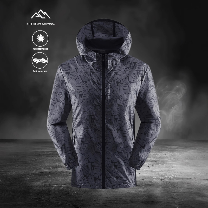 [Cross-Border] Men's Maple Leaf Hooded Zipper Sun Protection Soft Shell Jacket Quick-Drying Breathable Suitable for Outdoor Activities Tops