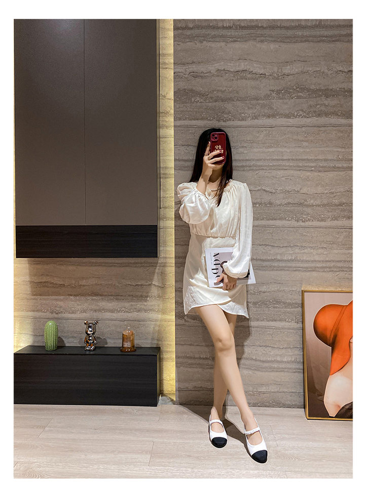 Giày lười nữ mũi tròn phối màu, quai ngang co giãn, đế bằng gót thấp 1–3 cm — Màu đen, Trắng sữa chi tiết 17